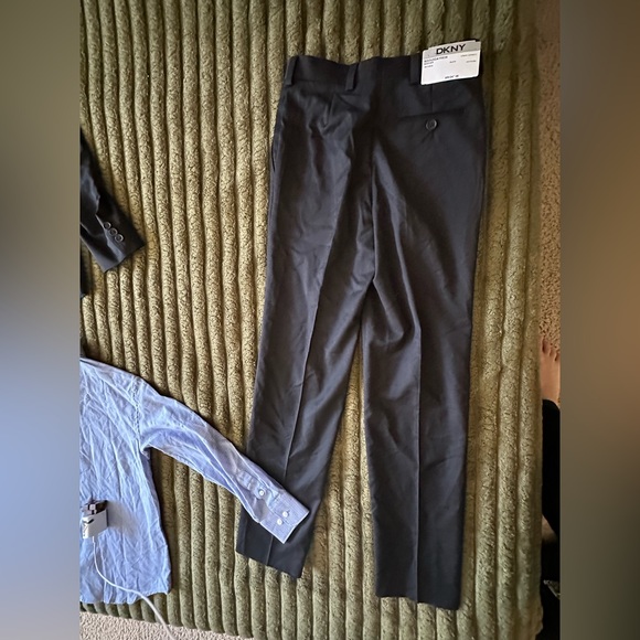 DKNY boys size 8 blazer and suit pants set 100% wool with button up shirt - Picture 9 of 10